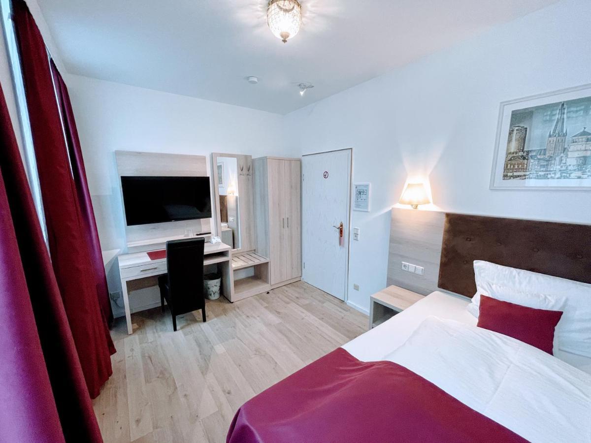 Das Hotel Krone Konigswinter Bagian luar foto