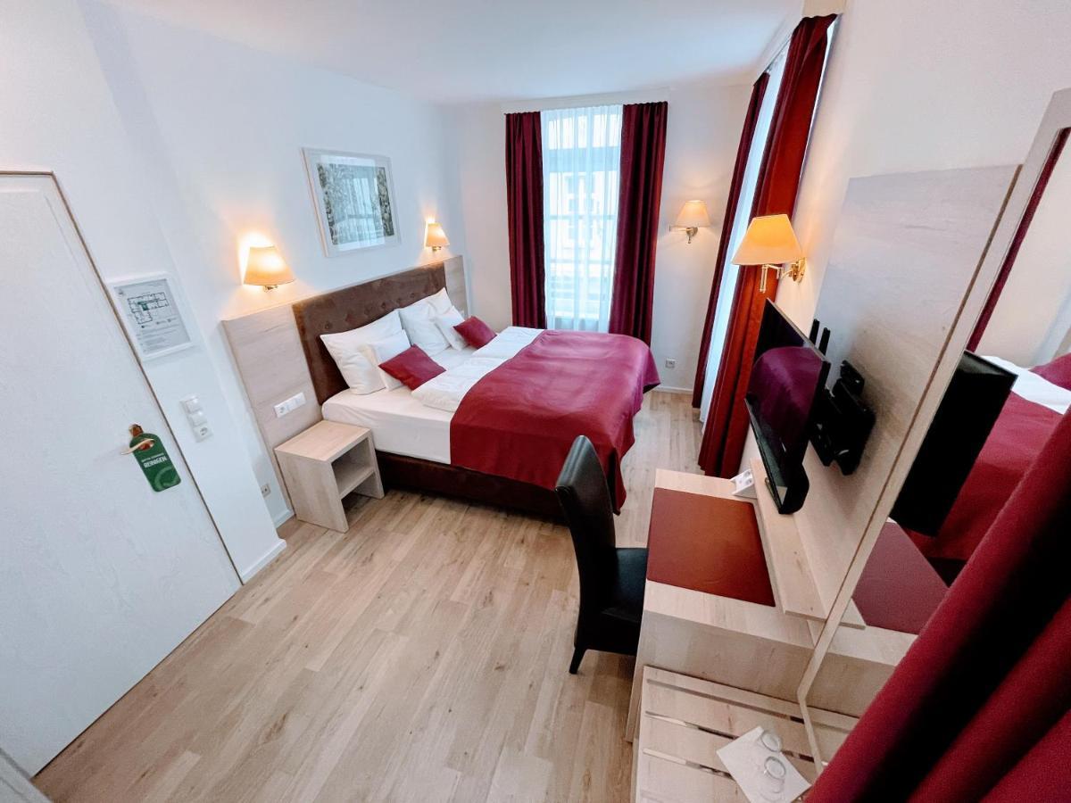 Das Hotel Krone Konigswinter Bagian luar foto