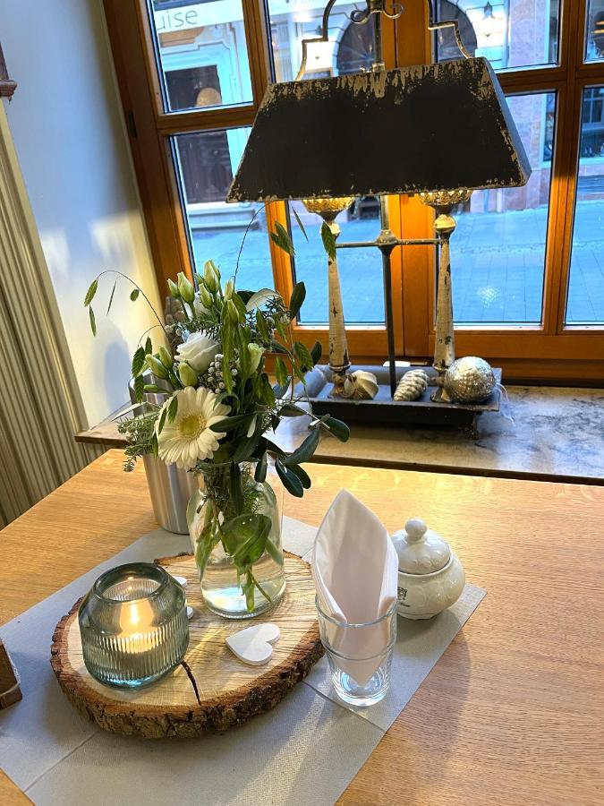 Das Hotel Krone Konigswinter Bagian luar foto